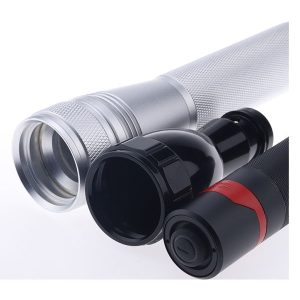 Lavorazione CNC di alloggiamenti per torce elettriche